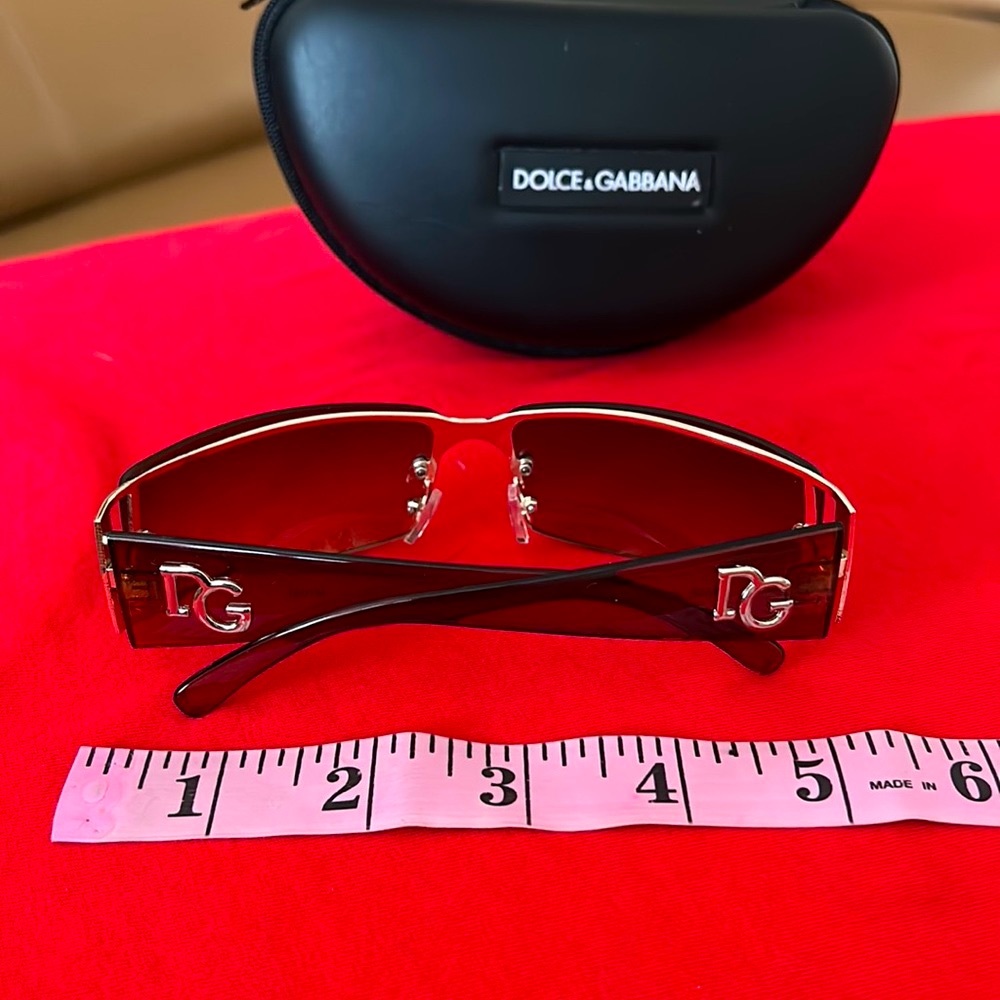 Dolce & Gabbana Brown Gradient Rimless Sunglasses - Picture 14 of 14